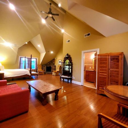 Chelsea Sun Inn Mount Bethel Екстериор снимка